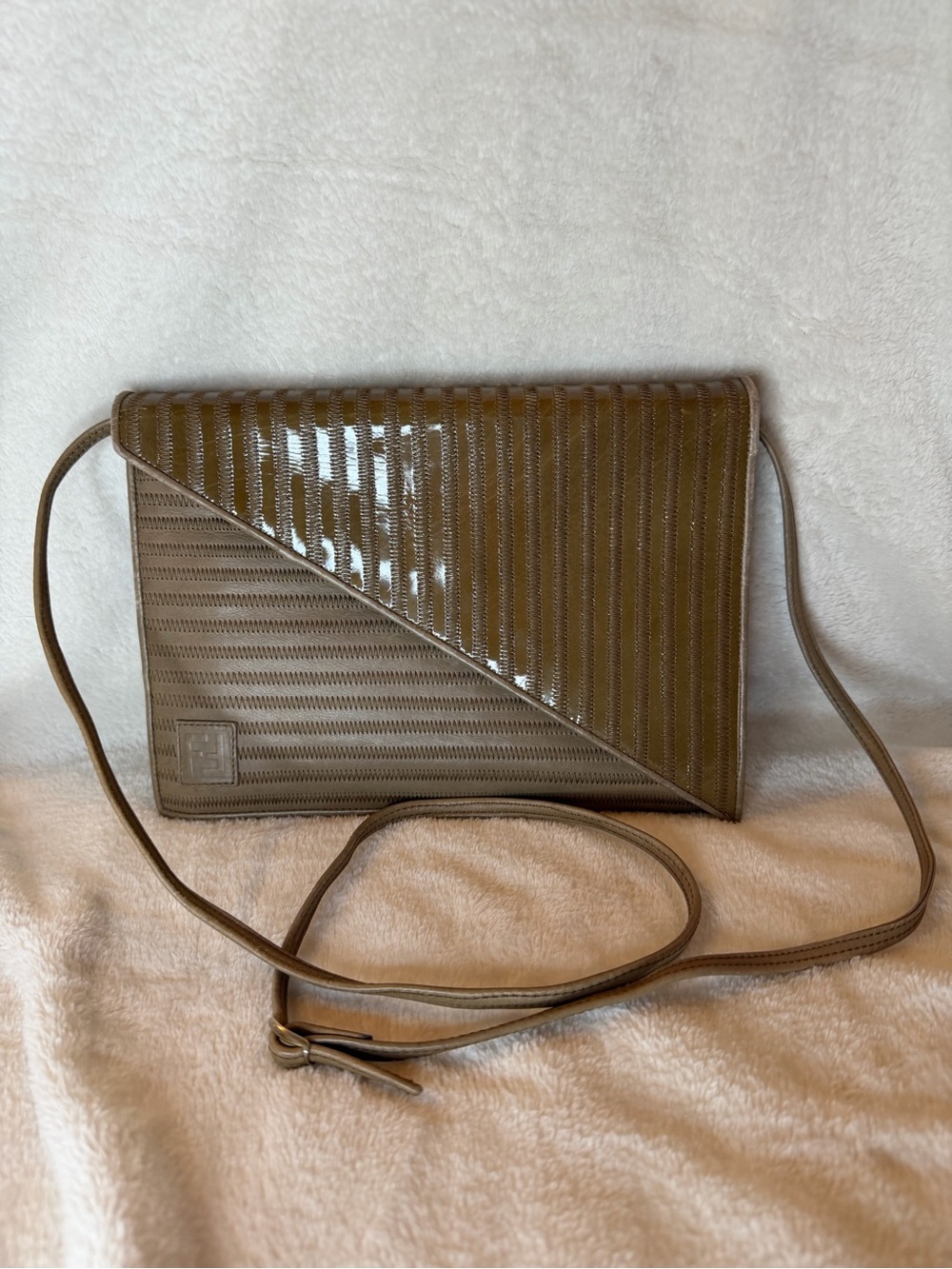Vintage Fendi FF Envelope Portfolio Shoulder Bag / Clutch – Taupe Leather